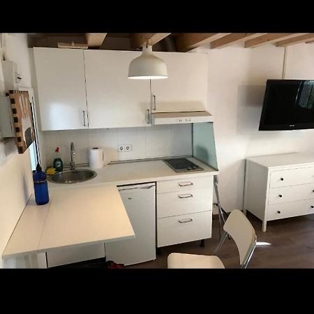 Mini Piso Con Escaleras Apartamento Barcelona Exterior foto